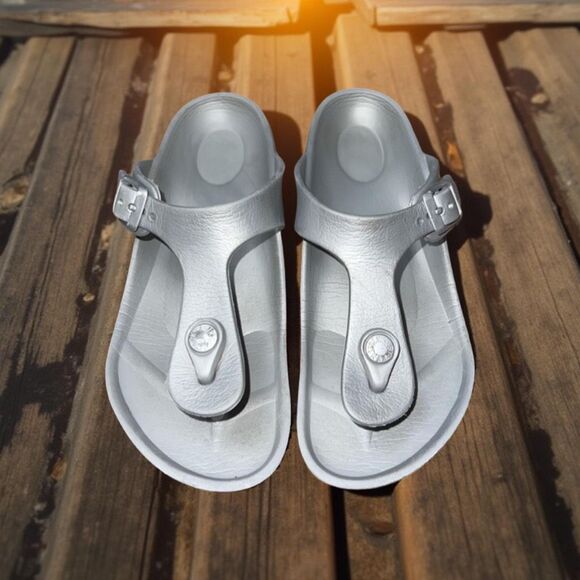 Little Girls Birkenstock Gizeh Essentials EVA Silver Sandals Size US 2 Eur 33 - Picture 1 of 5